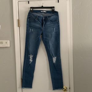 KanCan distressed skinny jeans Size 11